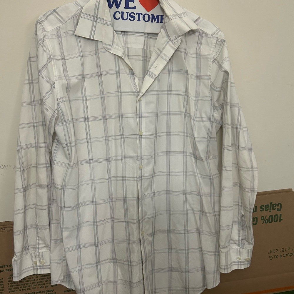 Kenneth Cole White and Gray Casual Button Down Shirt‎